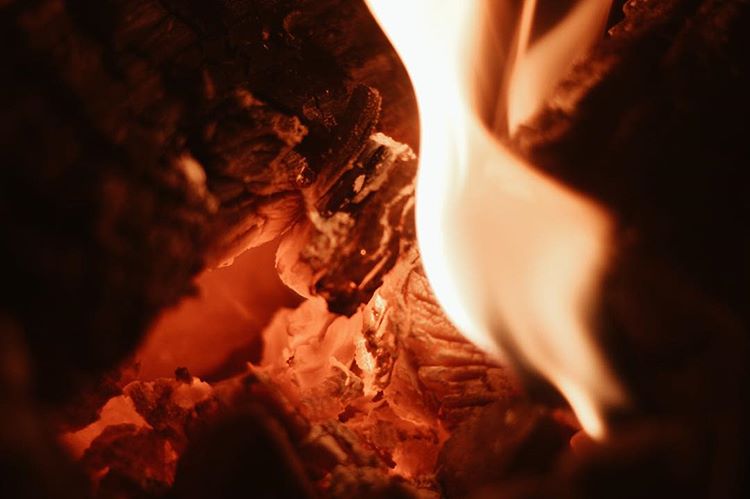 Lightly toast your extremities by your phone screen, because science.