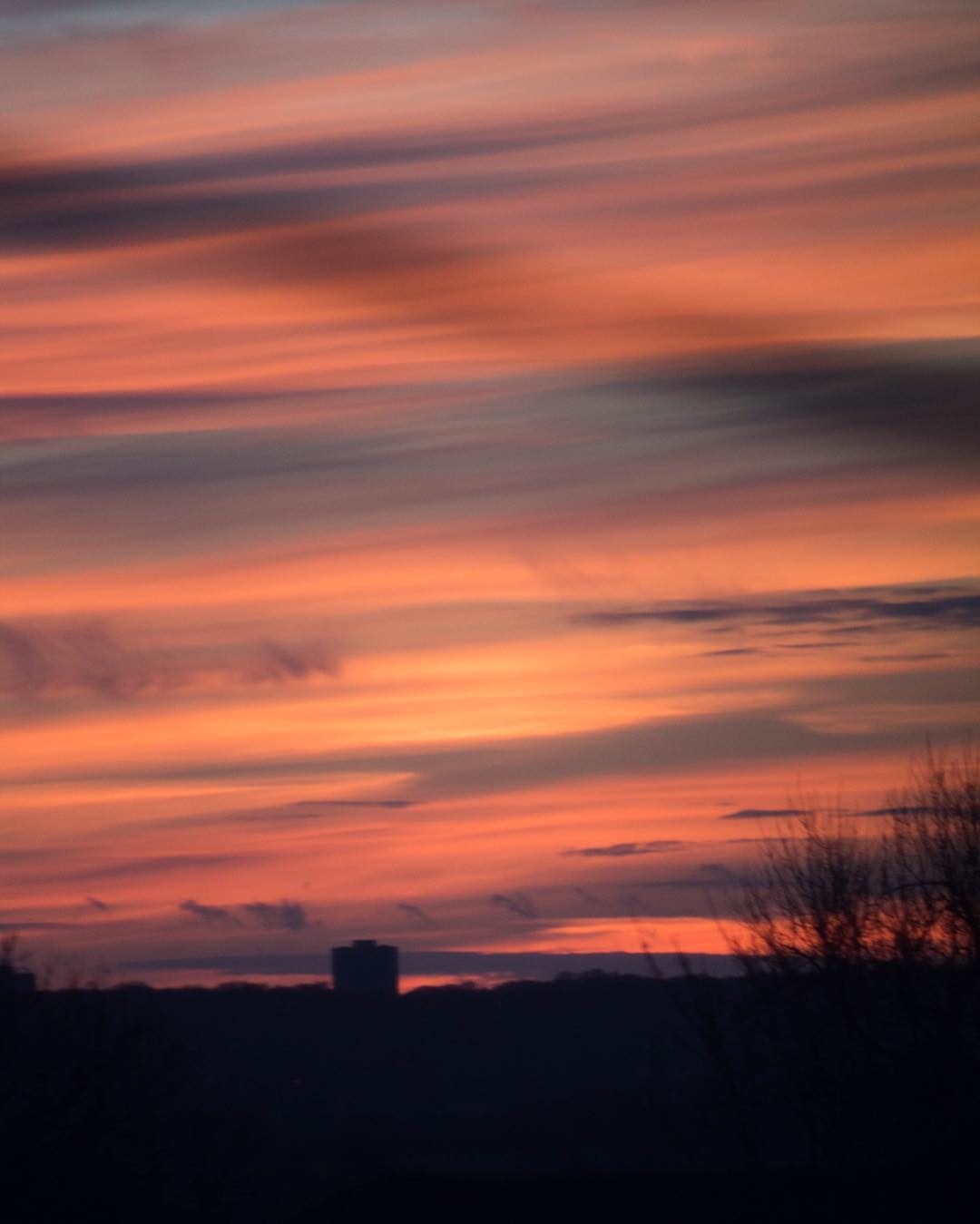 Still in the UK but the Isles are putting in the work to be appreciated. 🌅