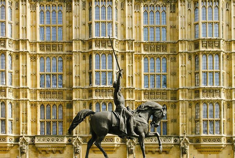 92.0 - 👑🍆🦁❤️