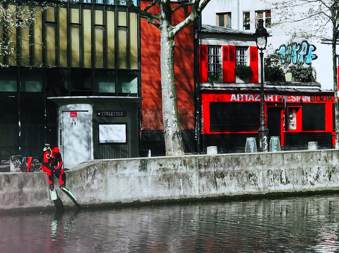 mr melancholy aqualung